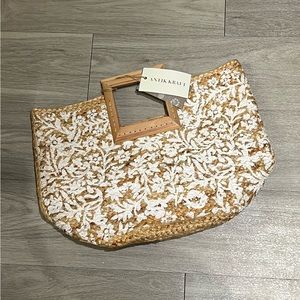 Straw Bag With Wooden Handle
